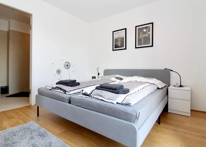 Modern Balcony With Pool Close To In "donaustadt" Апартаменти Відень