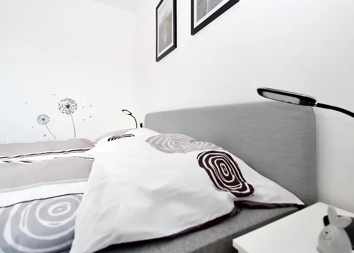 Modern Balcony With Pool Close To In "donaustadt"